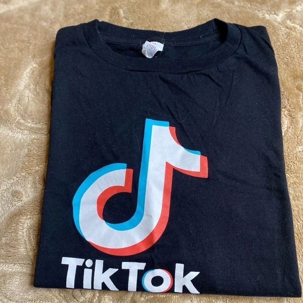 TikTok Youth Medium T-Shirt Crop TSM 100% Cotton